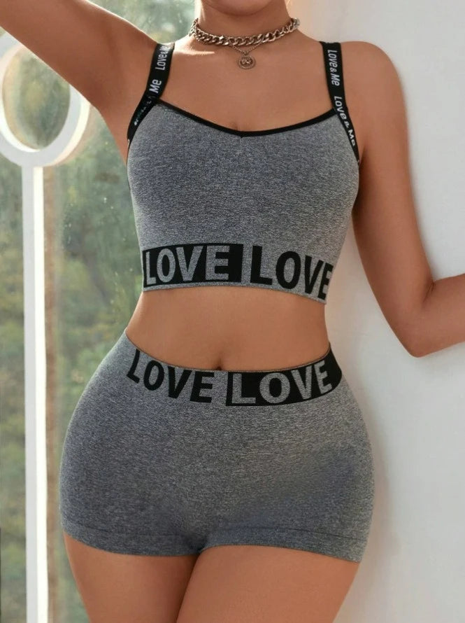 Women's Letter Sports Bra & Pants Set