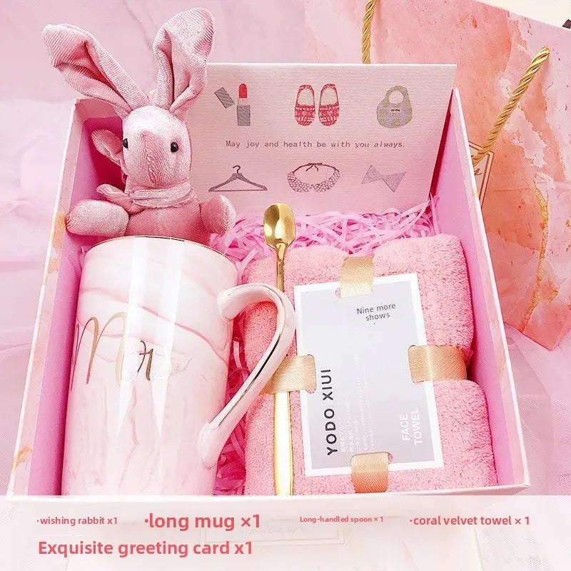 Curated Gift Box for Her – Elegant Home Keepsake