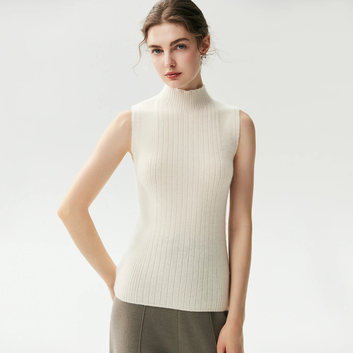 Pull sans manches col roulé en cachemire pour femme