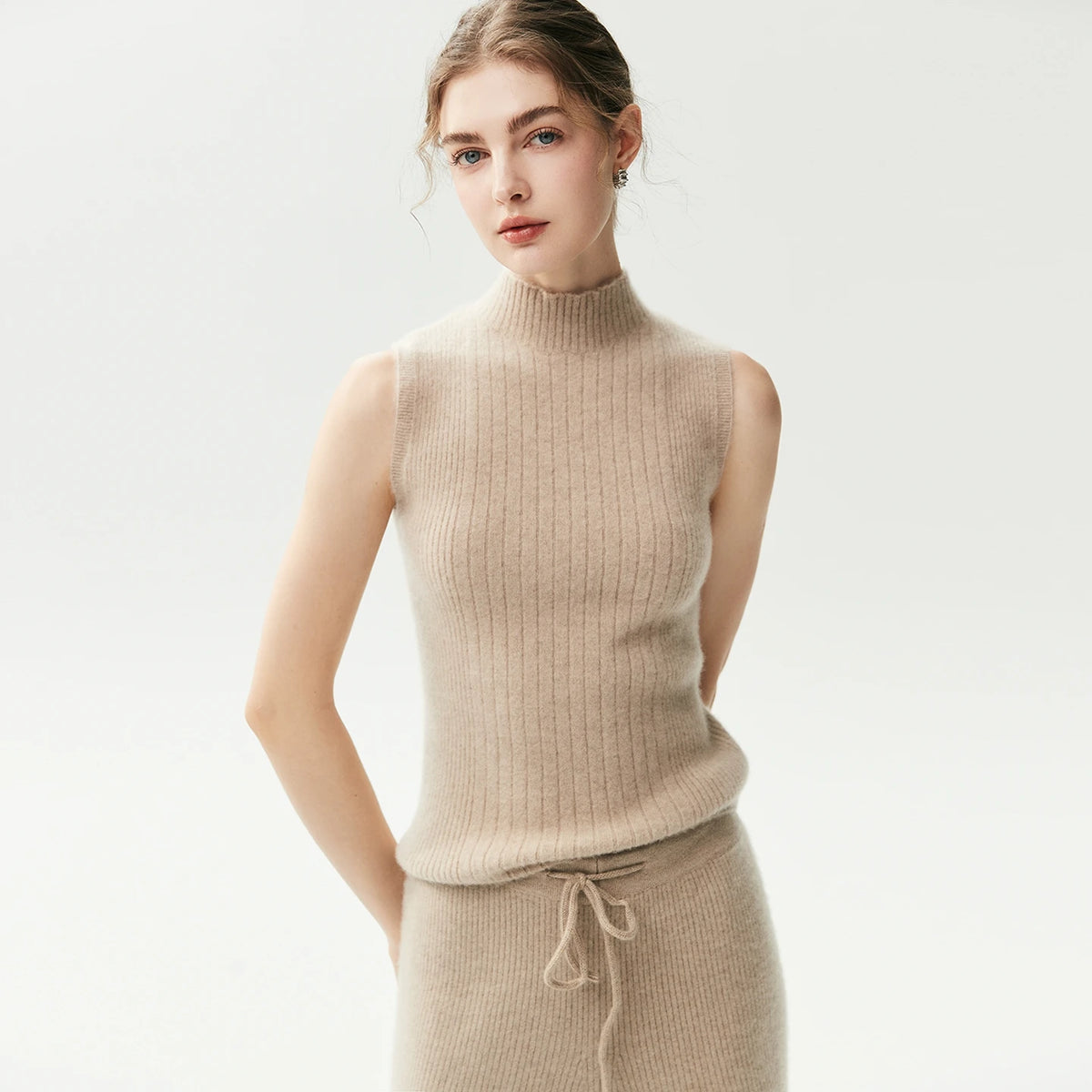 Pull sans manches col roulé en cachemire pour femme