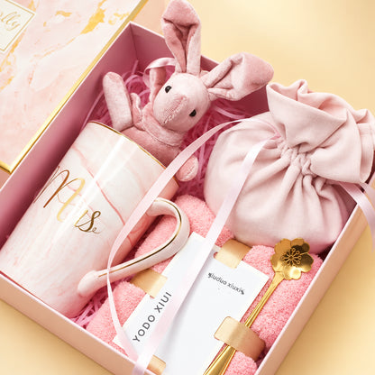 Curated Gift Box for Her – Elegant Home Keepsake