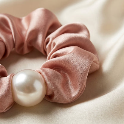 Seiden-Scrunchie 22 Momme – Rosa, Weiss & Roségold